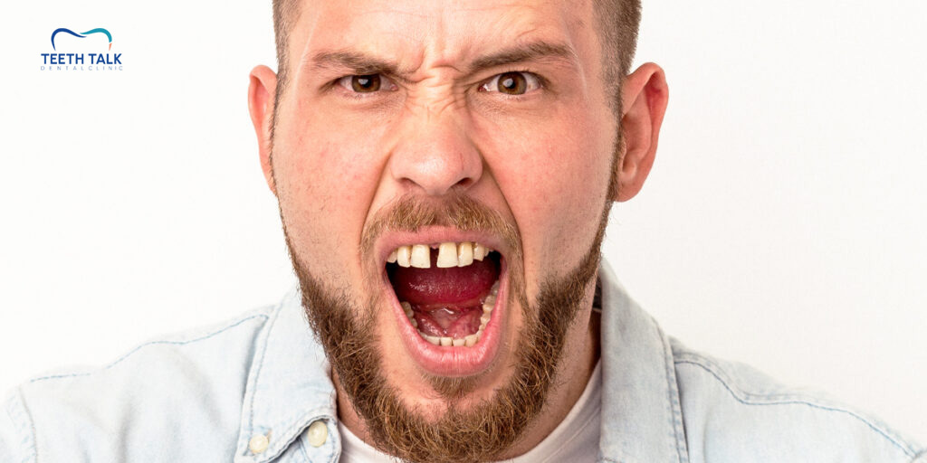 ฟันหน้าห่างแบบไหนควรแก้ไขด้วยวิธีไหนดี?