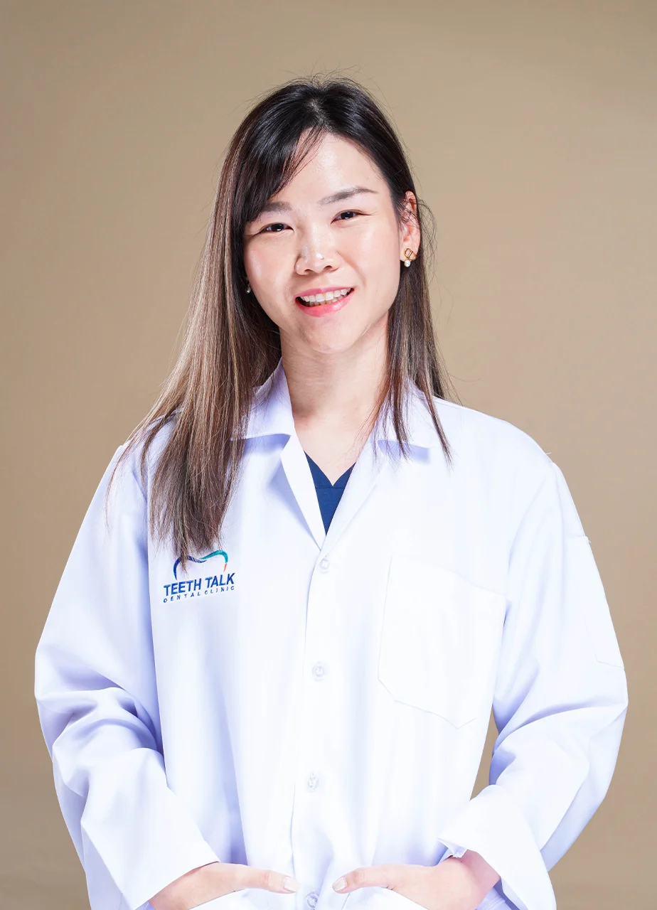 ทพญ. สินีภา ไตรรัตนานุวงษ์ DDS. ทันตแพทย์จัดฟัน ที่ teethtalk clinic