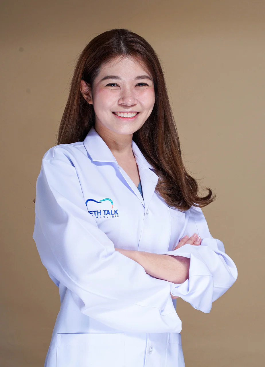 ทพญ. สวรรณญา สาลีงาม ทันตแพทย์จัดฟัน ที่ teethtalk clinic