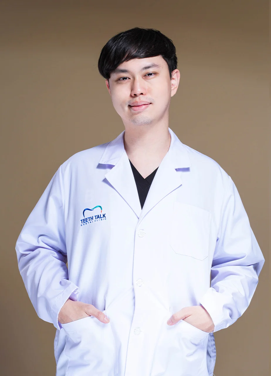 ทพ.อธิชาติ อมรสมานกุล DDS. ทันตแพทย์ทั่วไป ที่ teethtalk clinic
