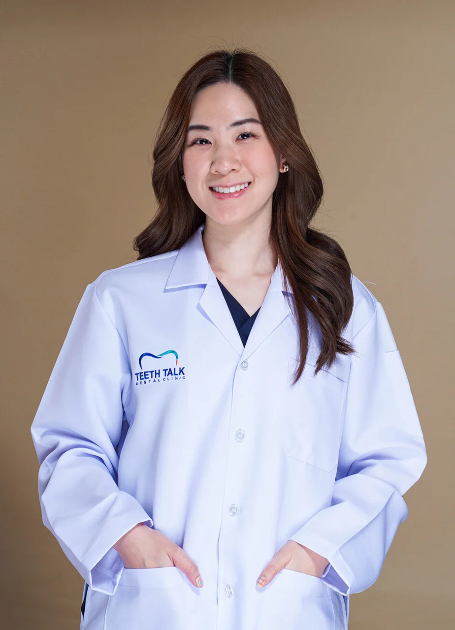 ทพญ. ณัฐนิช เธียรธีรวิทย์ ทันตแพทย์ทั่วไป ที่ teethtalk clinic