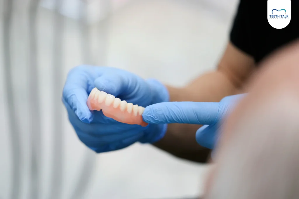 การดูแลรักษาฟันปลอม