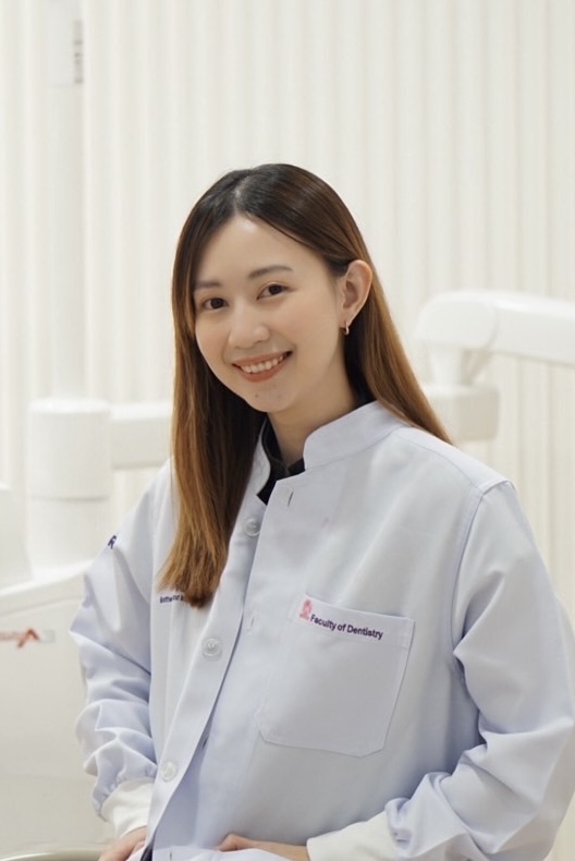 ทพญ. สุธินี ตังอำนวย DDS.,Msc.