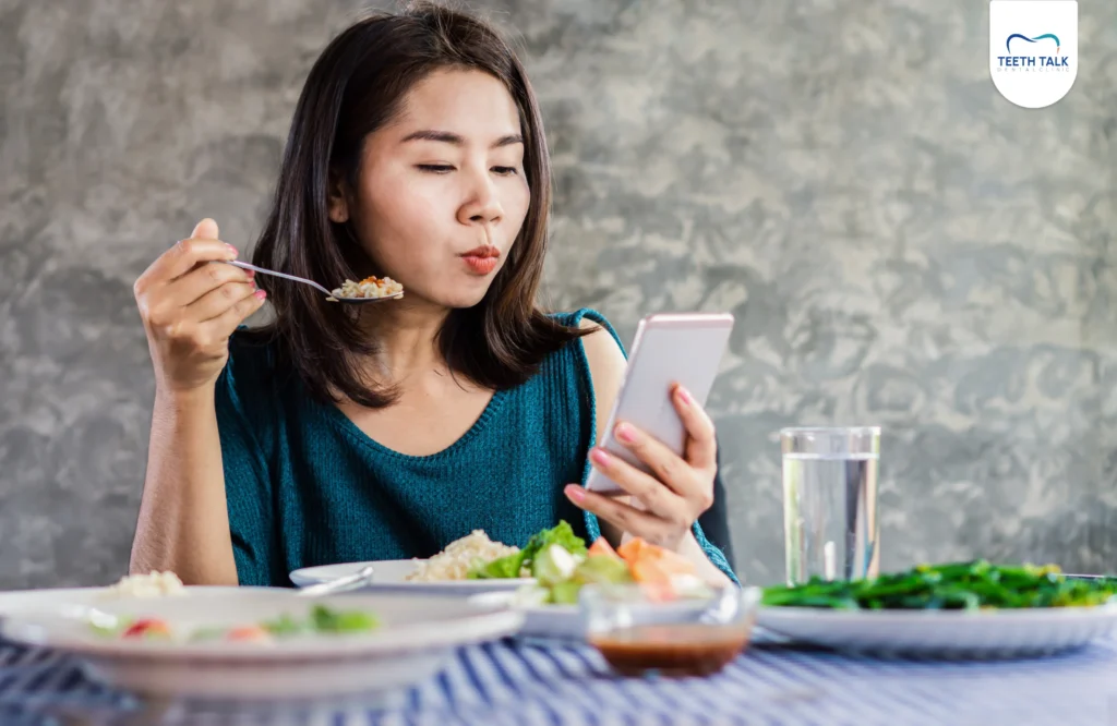 สาเหตุติดเคี้ยวข้าวข้างเดียว