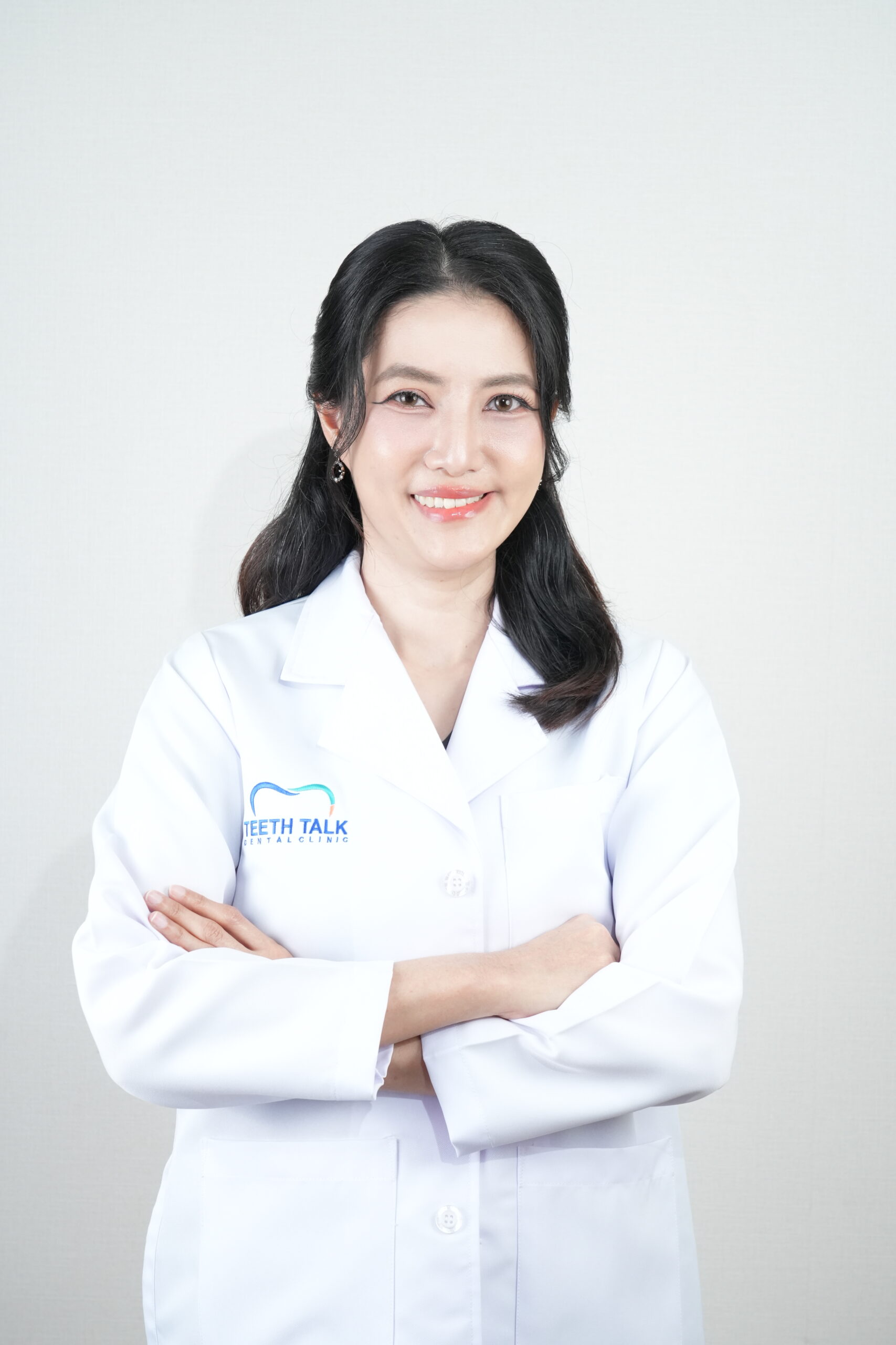 ทพญ. อัญชลี ประดิษฐารมณ์ DDS.